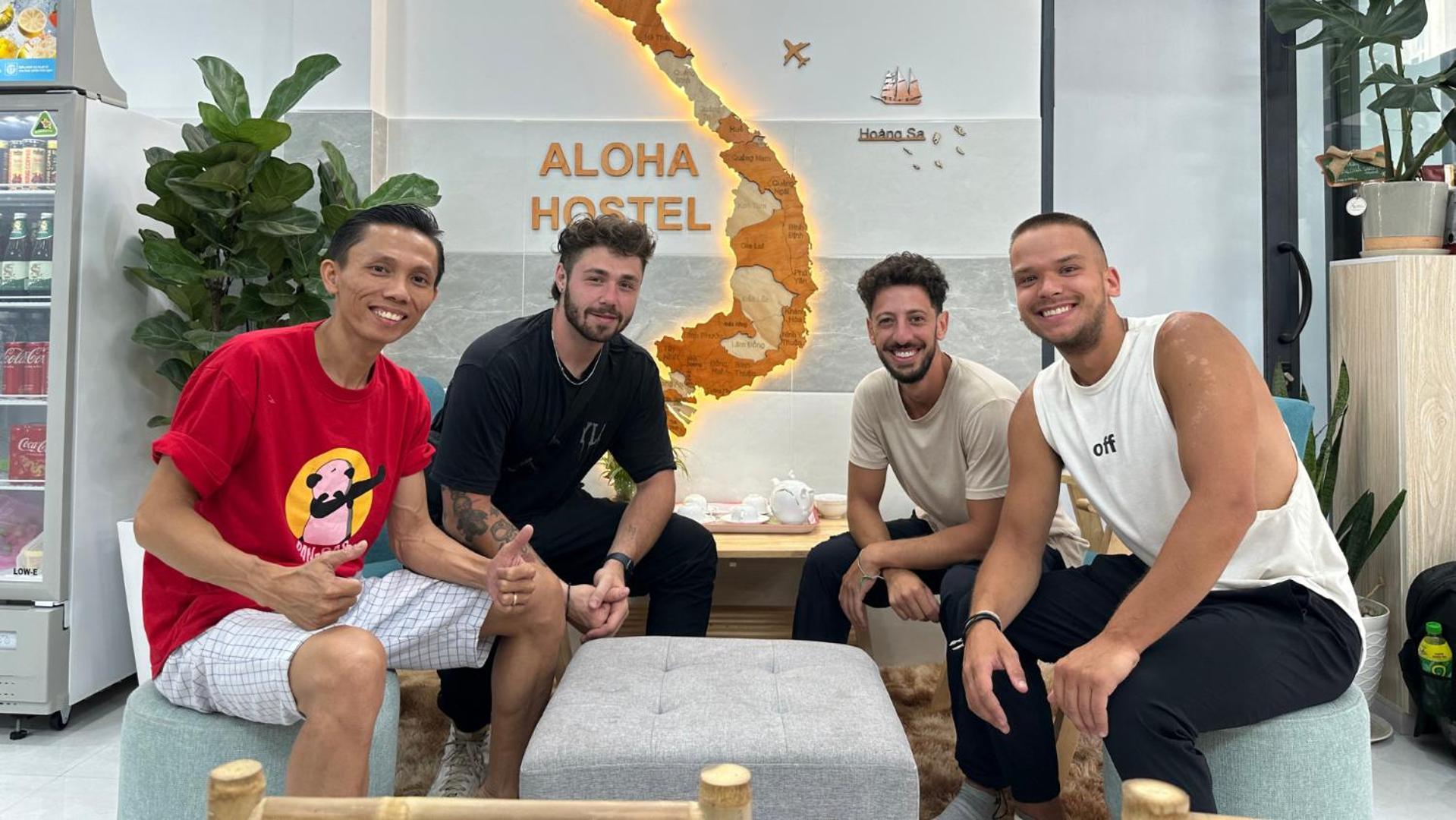 Aloha Saigon Premium Hostel By Local Travel Experts - Newly Opened, Less-Touristy Location, Spacious Rooms, Glass Shower Bathroom, Free Breakfast & Walking Tour TP. Hồ Chí Minh Ngoại thất bức ảnh
