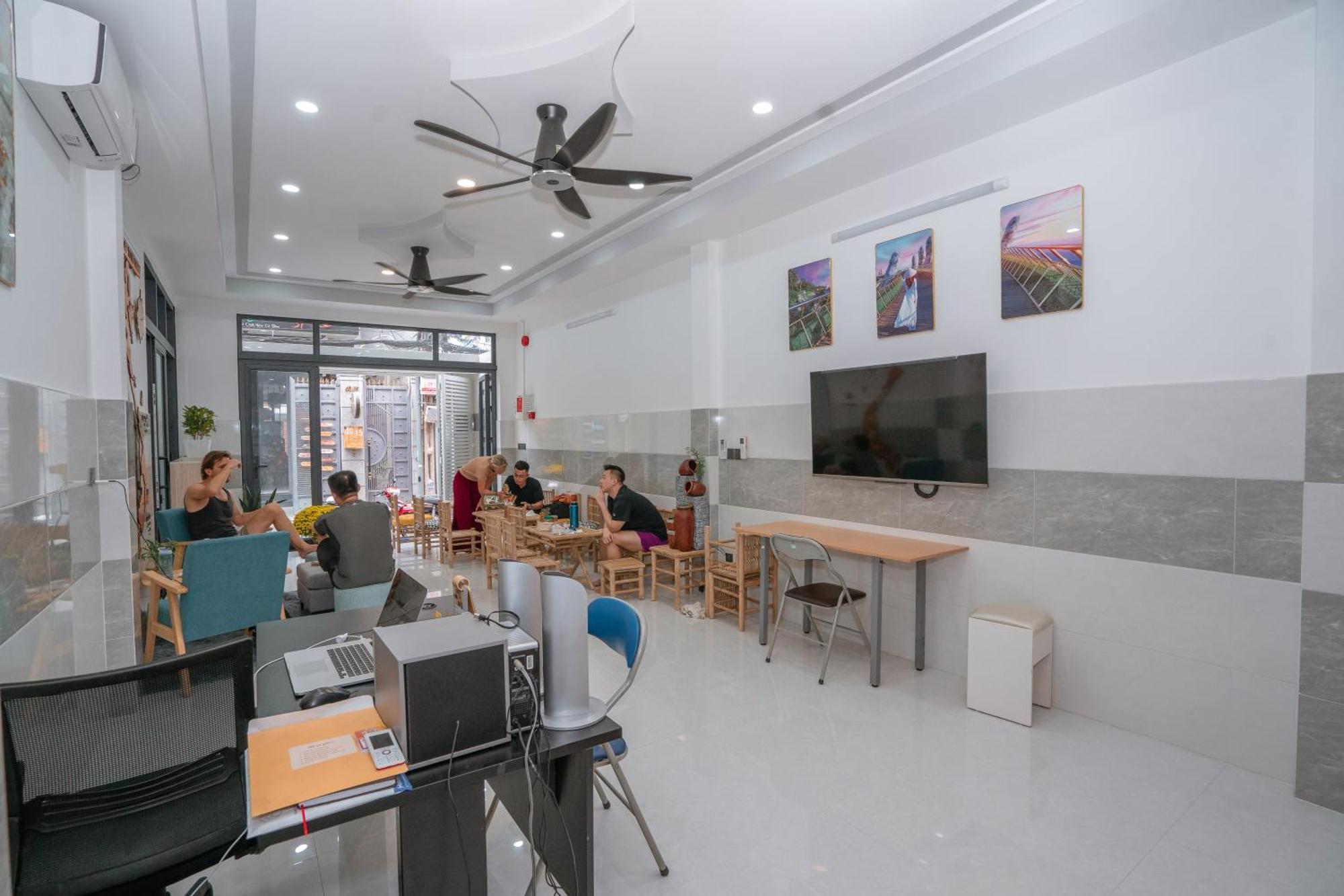 Aloha Saigon Premium Hostel By Local Travel Experts - Newly Opened, Less-Touristy Location, Spacious Rooms, Glass Shower Bathroom, Free Breakfast & Walking Tour TP. Hồ Chí Minh Ngoại thất bức ảnh