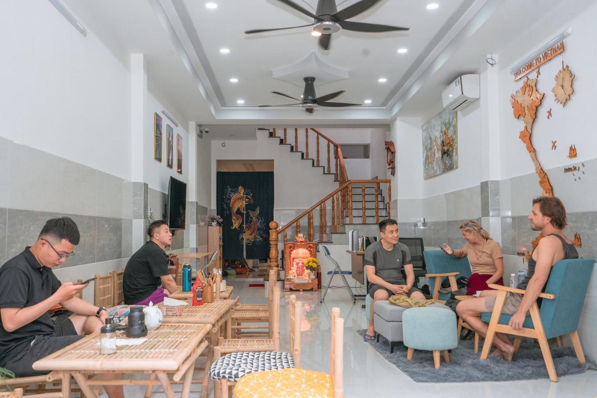 Aloha Saigon Premium Hostel By Local Travel Experts - Newly Opened, Less-Touristy Location, Spacious Rooms, Glass Shower Bathroom, Free Breakfast & Walking Tour TP. Hồ Chí Minh Ngoại thất bức ảnh