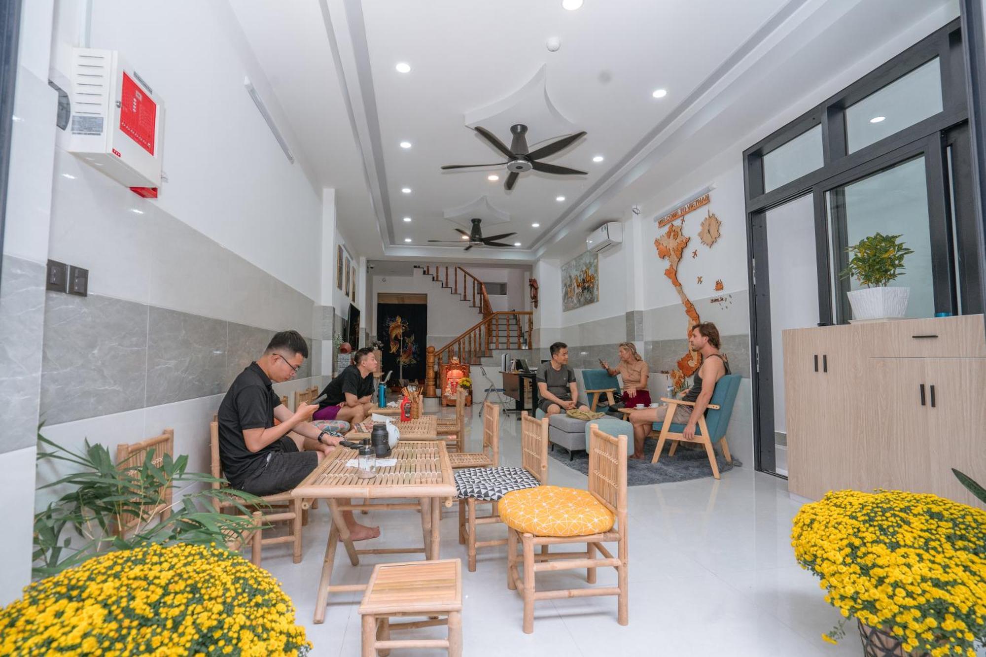 Aloha Saigon Premium Hostel By Local Travel Experts - Newly Opened, Less-Touristy Location, Spacious Rooms, Glass Shower Bathroom, Free Breakfast & Walking Tour TP. Hồ Chí Minh Ngoại thất bức ảnh