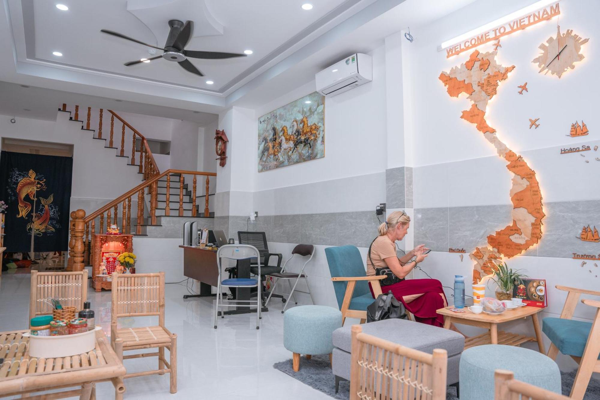 Aloha Saigon Premium Hostel By Local Travel Experts - Newly Opened, Less-Touristy Location, Spacious Rooms, Glass Shower Bathroom, Free Breakfast & Walking Tour TP. Hồ Chí Minh Ngoại thất bức ảnh