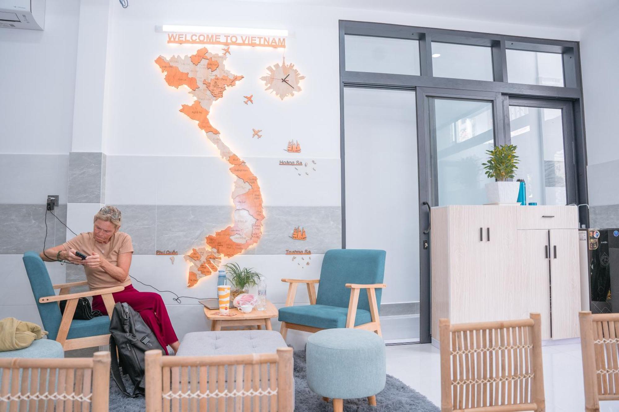 Aloha Saigon Premium Hostel By Local Travel Experts - Newly Opened, Less-Touristy Location, Spacious Rooms, Glass Shower Bathroom, Free Breakfast & Walking Tour TP. Hồ Chí Minh Ngoại thất bức ảnh